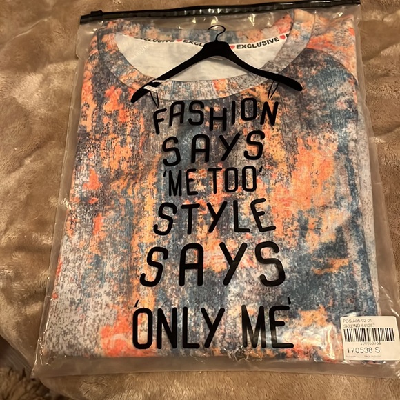 Sz S Multi Color Top - Picture 6 of 6